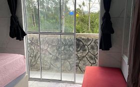 Kitnet mobiliado em bonito
